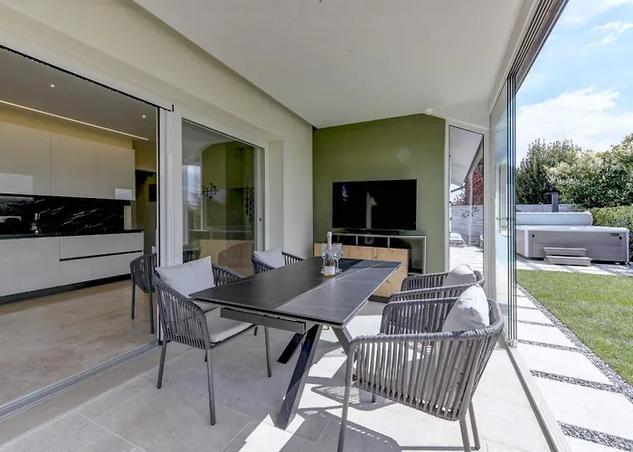 Mgh Luxury - Panorama Бардоліно